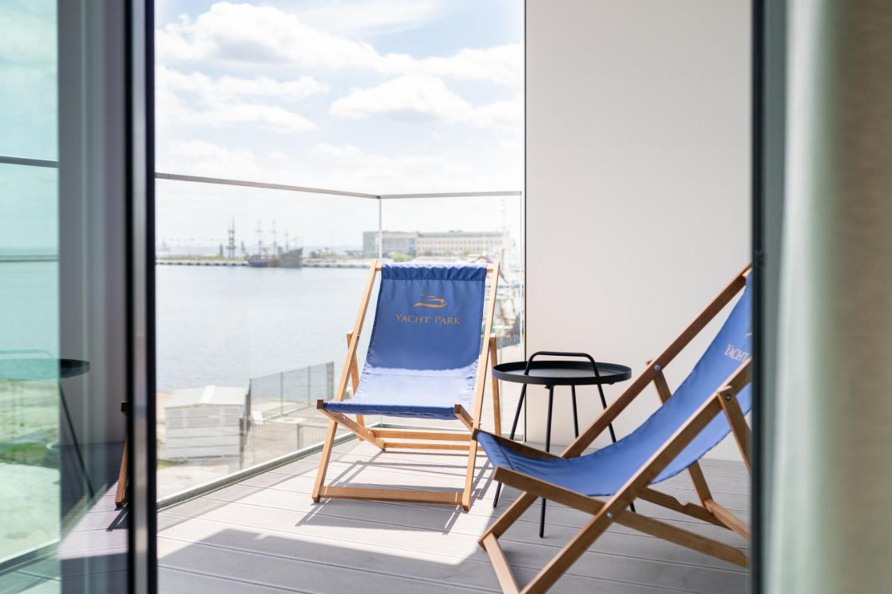 Yacht Park With Sea View By Lion Apartments Gdynia Buitenkant foto