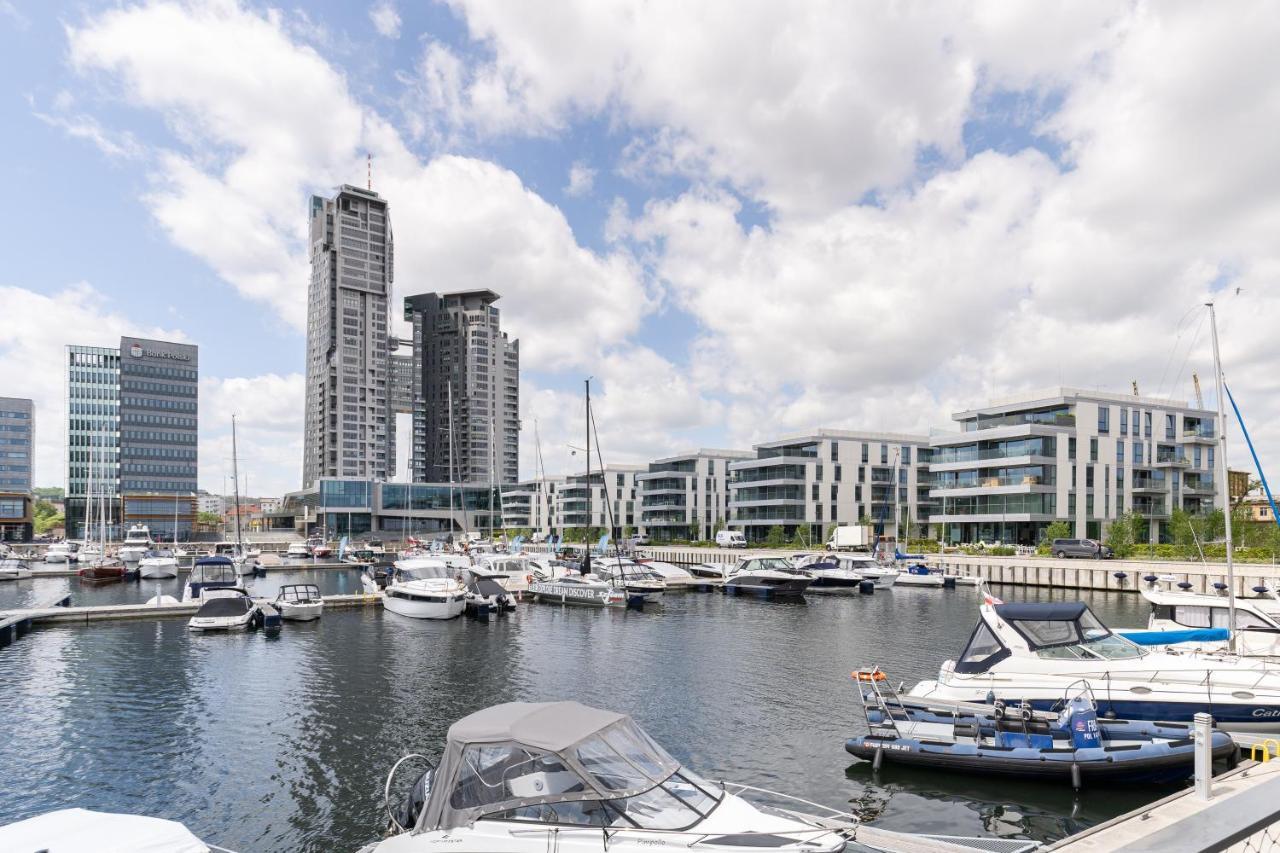 Yacht Park With Sea View By Lion Apartments Gdynia Buitenkant foto